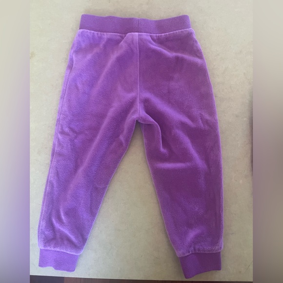 Juicy Couture | Velour Girls Track Suit | 2T - Picture 6 of 6